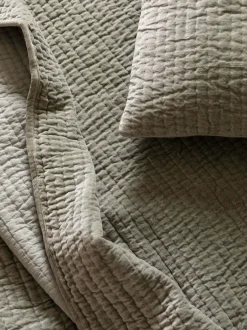 L&M Home Cino Fern Cotton Velvet Quilt Fashion