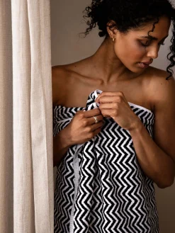 L&M Home Herringbone Classic Set Discount